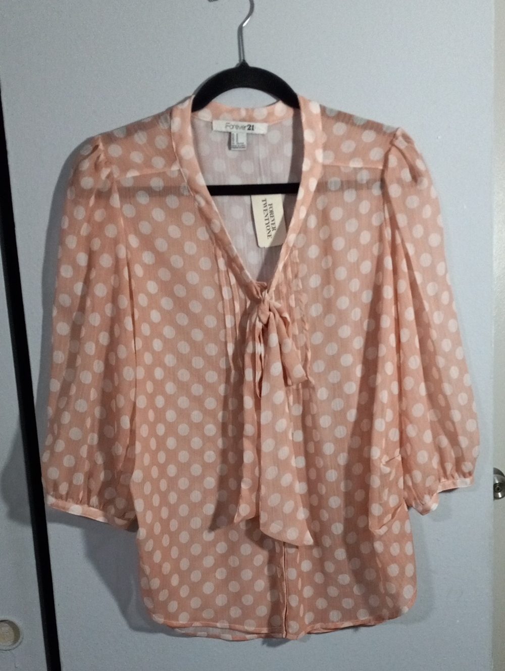 Forever 21 Peach Polka Dot Bow-Tie Blouse Sz M